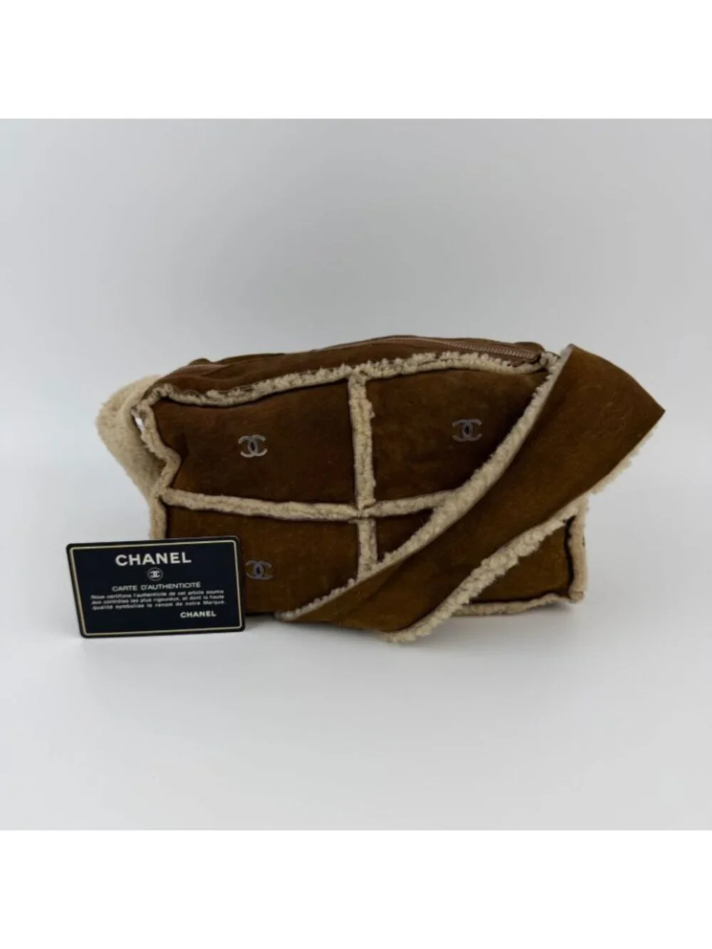Chanel CC Logo Shoulder Bag Brown Shearling Suede Vintage - Picture 4 of 15